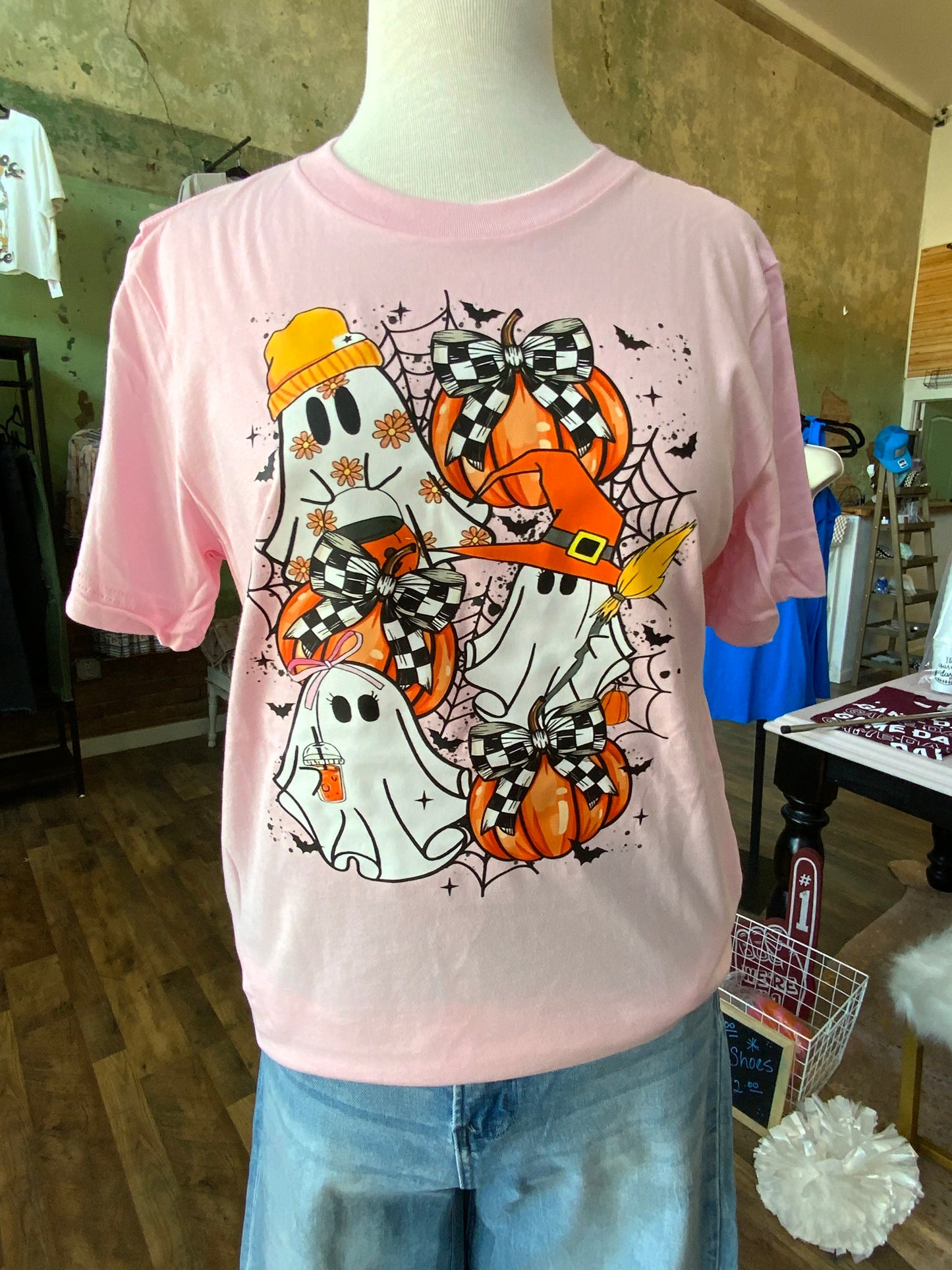 PINK PUMPKIN GRAPHIC TEE